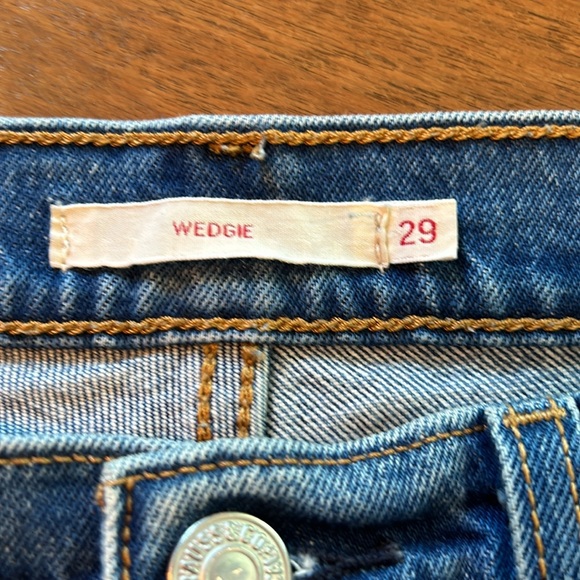 Levi Wedgie Jeans - Picture 4 of 8